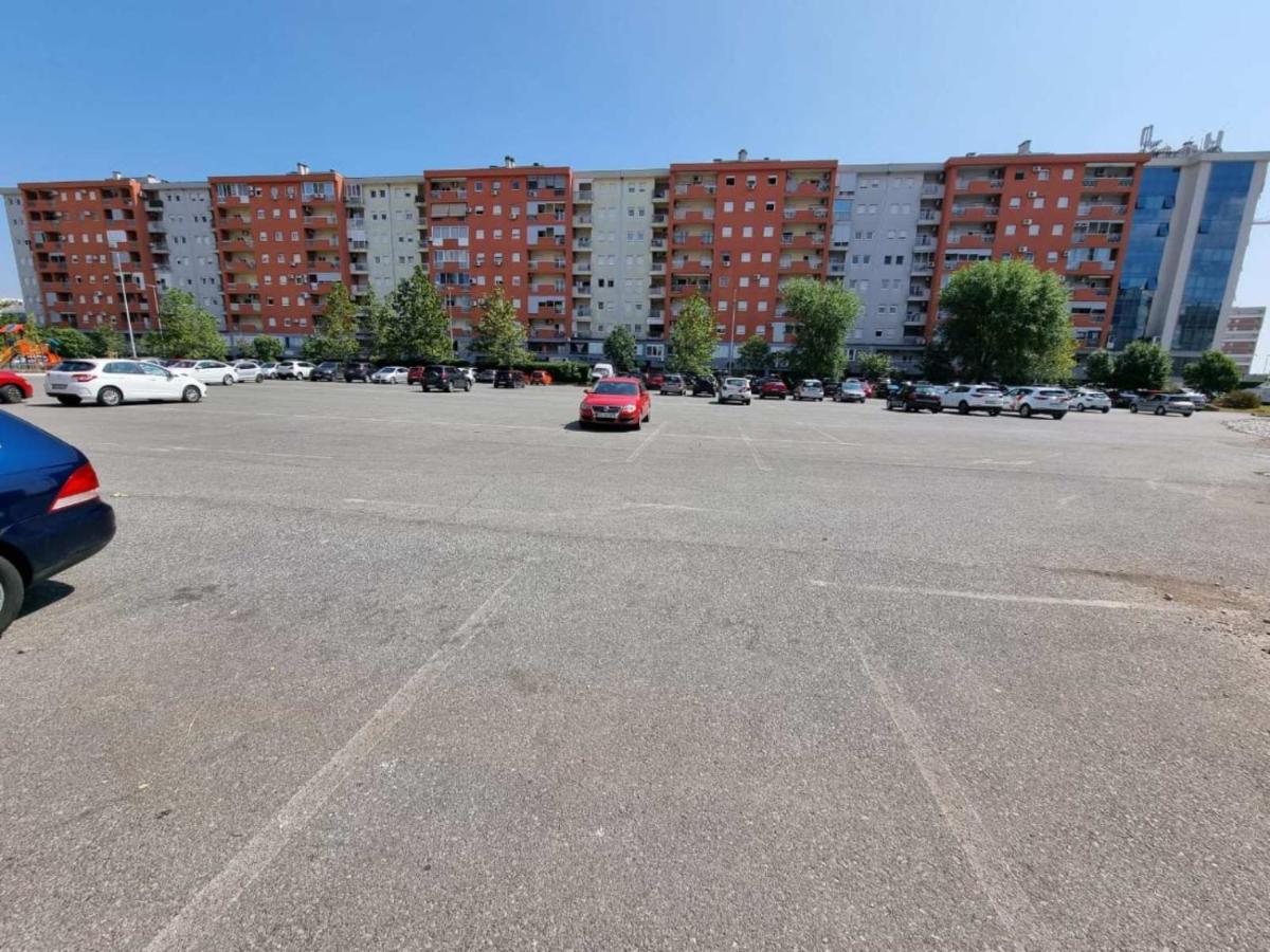 Big Apartment พอดโกริกา ภายนอก รูปภาพ