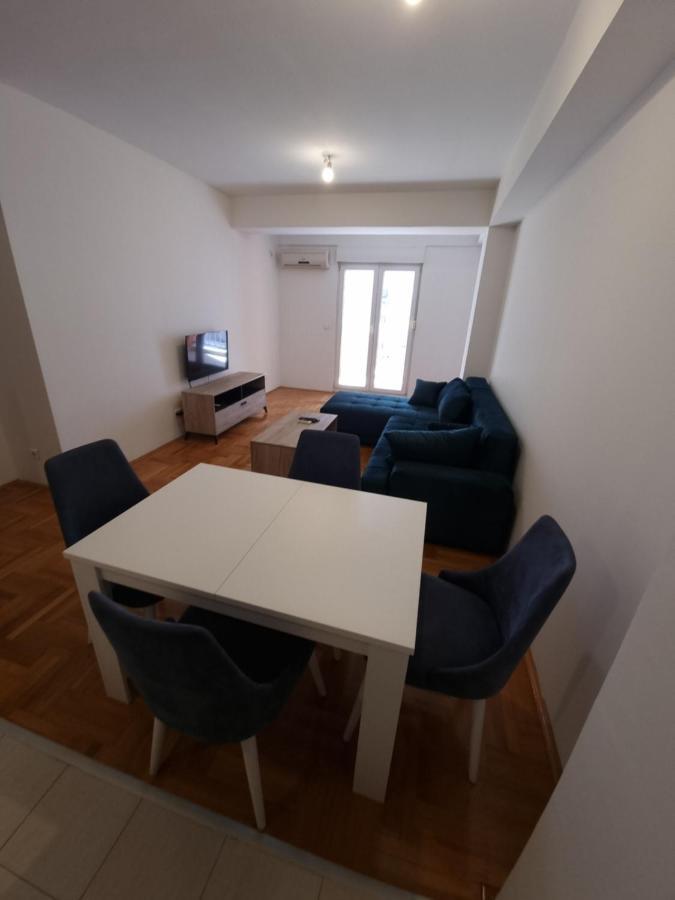 Big Apartment พอดโกริกา ภายนอก รูปภาพ