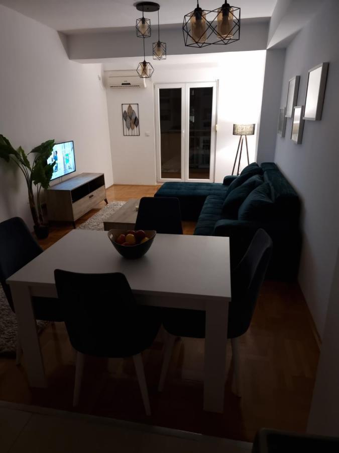 Big Apartment พอดโกริกา ภายนอก รูปภาพ