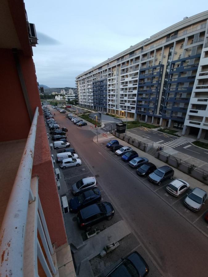 Big Apartment พอดโกริกา ภายนอก รูปภาพ