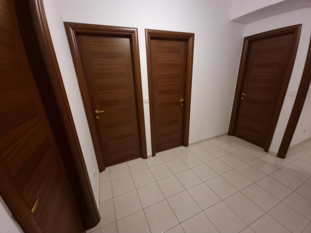 Big Apartment พอดโกริกา ภายนอก รูปภาพ