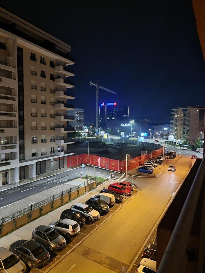 Big Apartment พอดโกริกา ภายนอก รูปภาพ