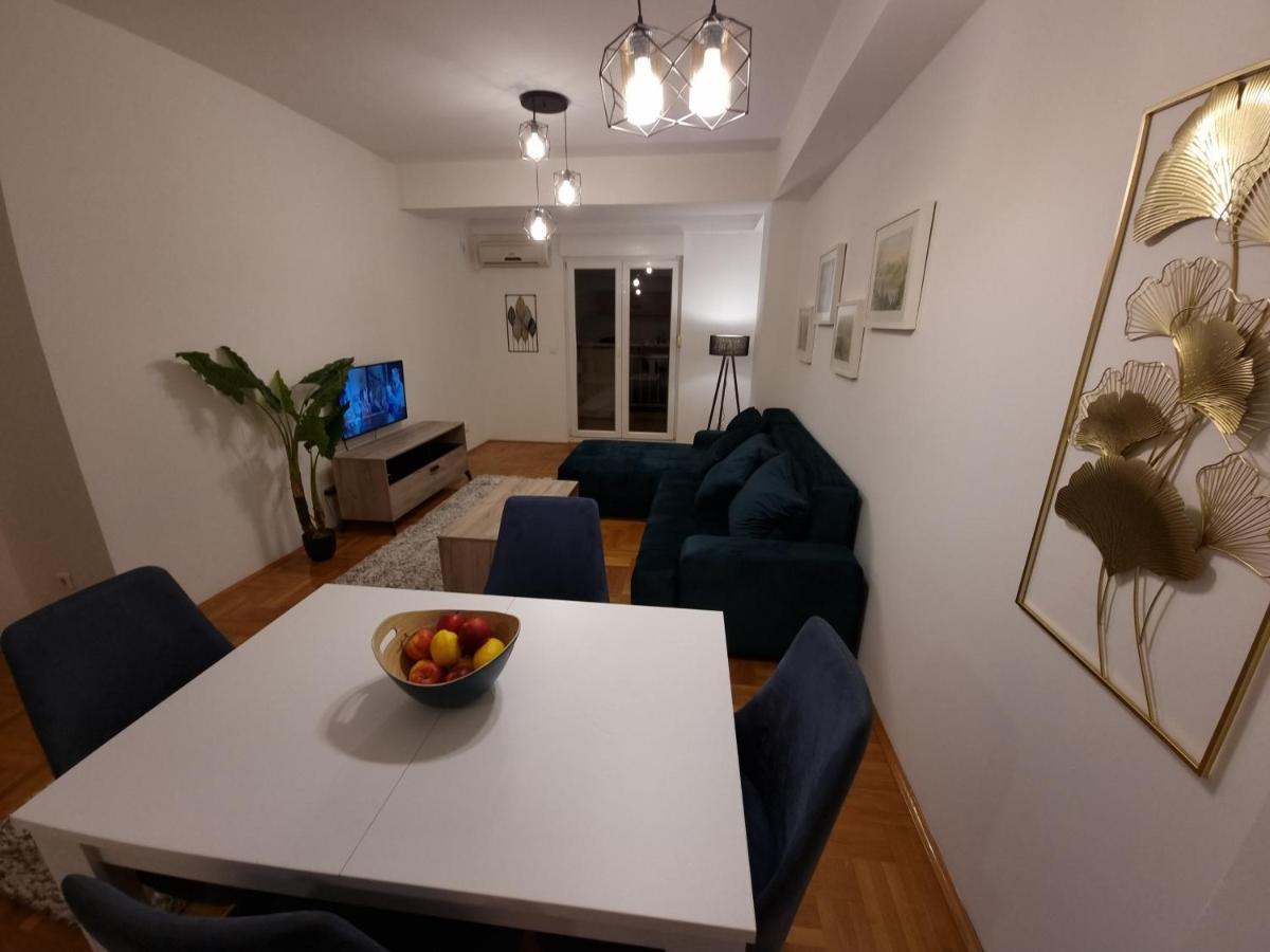 Big Apartment พอดโกริกา ภายนอก รูปภาพ